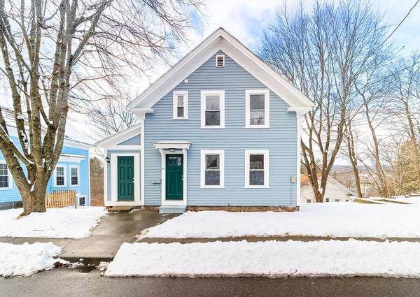 43 Hampstead Pl, Athol, MA 01331