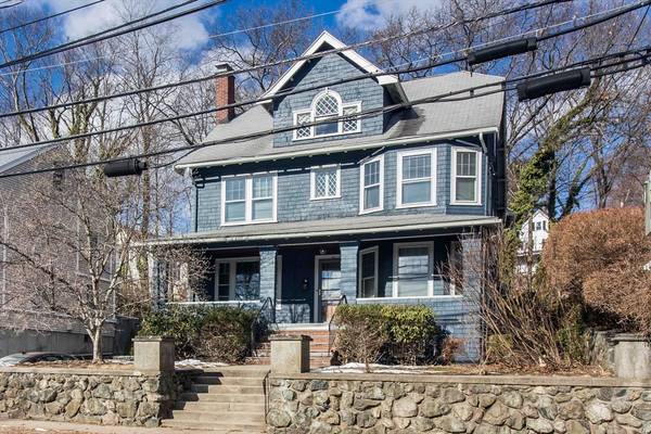 61 Columbus Ave, Waltham, MA 02451