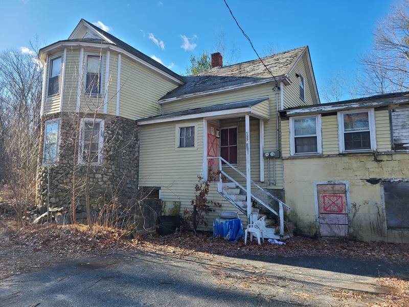 137 Pond St, Ashland, MA 01721