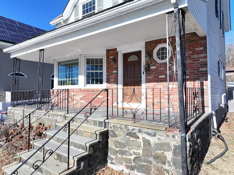 190 Norfolk Ave, Swampscott, MA 01907