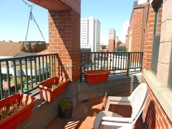 400 Massachusetts Avenue #85, Boston, MA 02115