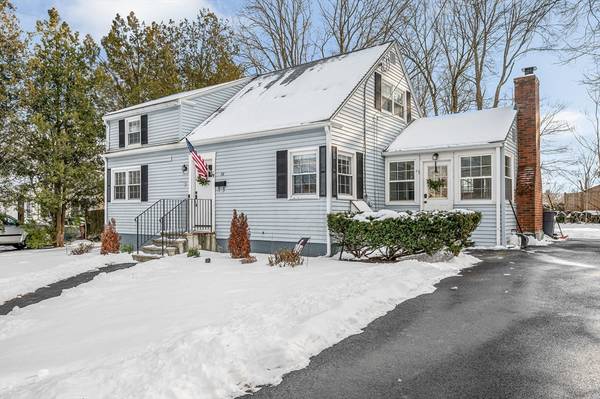 38 Donald Ter, Lowell, MA 01852