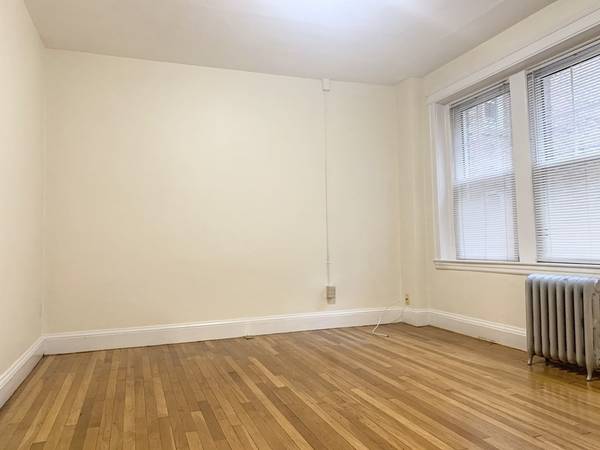 333 Harvard St #1A, Cambridge, MA 02139