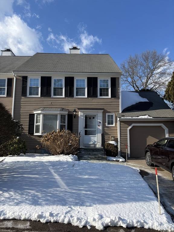 74 Fairway Circle #74, Natick, MA 01760