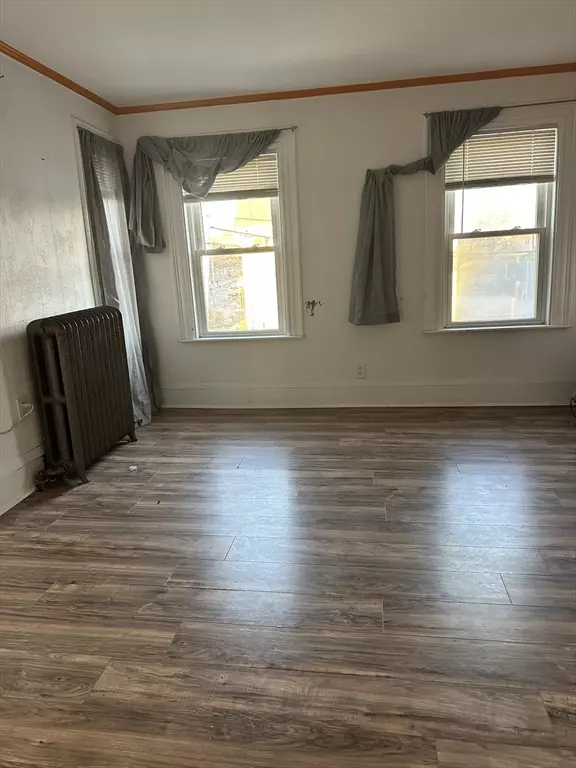 Everett, MA 02149,11 Foster St