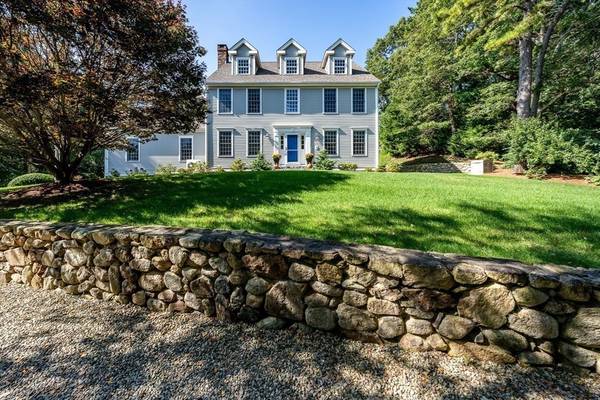 5 Fairfield Dr, Sandwich, MA 02537