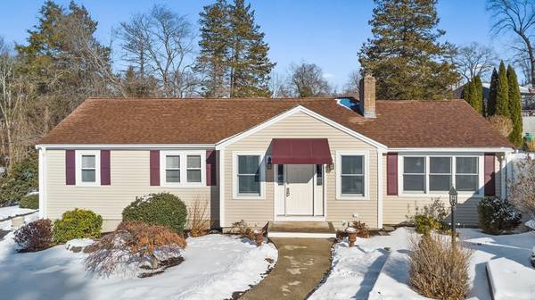 8 Grace Road, Woburn, MA 01801