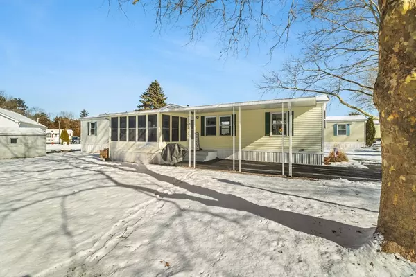 13 Valley Forge, Taunton, MA 02780