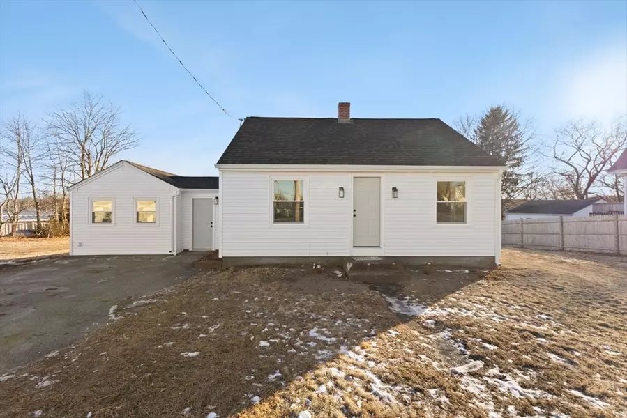 2568 Gar Hwy, Swansea, MA 02777