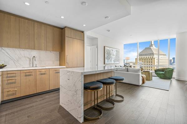 430 Stuart #32D, Boston, MA 02116