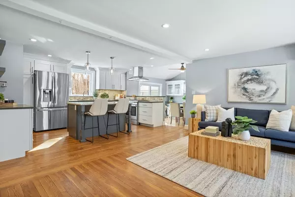 Westford, MA 01886,16 Pine Street