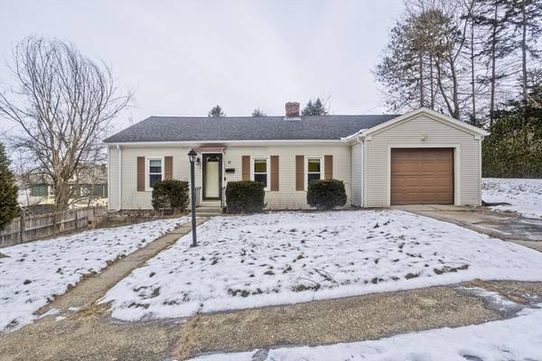 15 Maple Terrace, Palmer, MA 01080