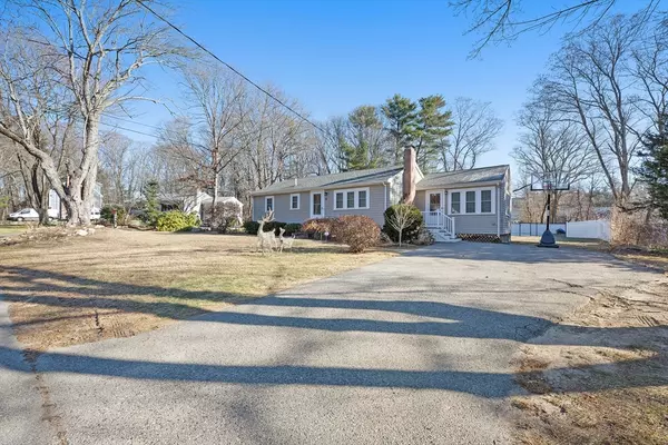 75 Turner Rd, Holliston, MA 01746