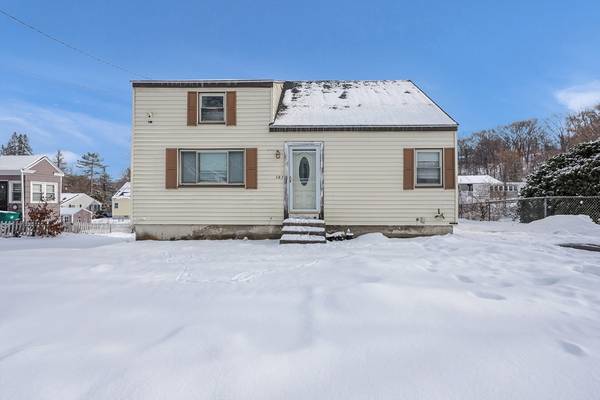 383 Christian St, Lowell, MA 01850