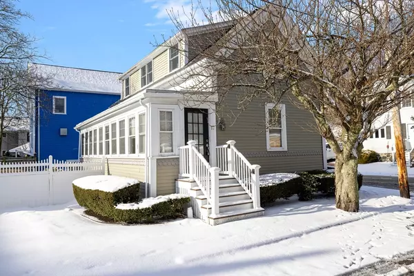 17 Lindsey St, Marblehead, MA 01945