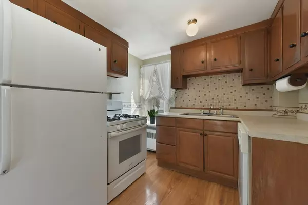 Salem, MA 01970,35 Irving Street
