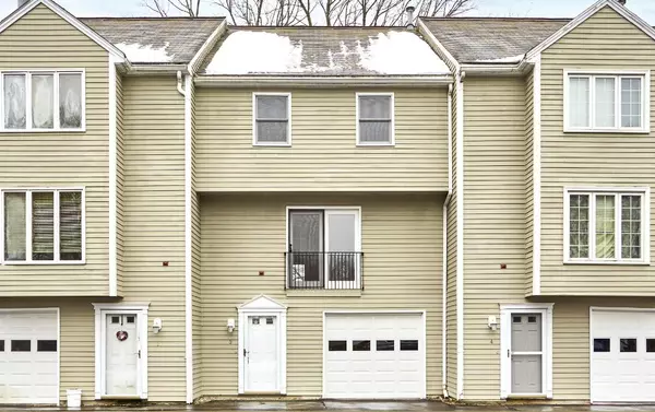 395 Donohue Rd #3, Dracut, MA 01826