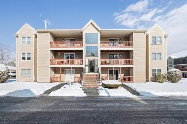 55 Randolph Dr #55, Tewksbury, MA 01876
