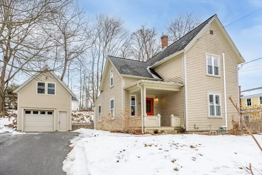 31 Cottage Street, Concord, MA 01742