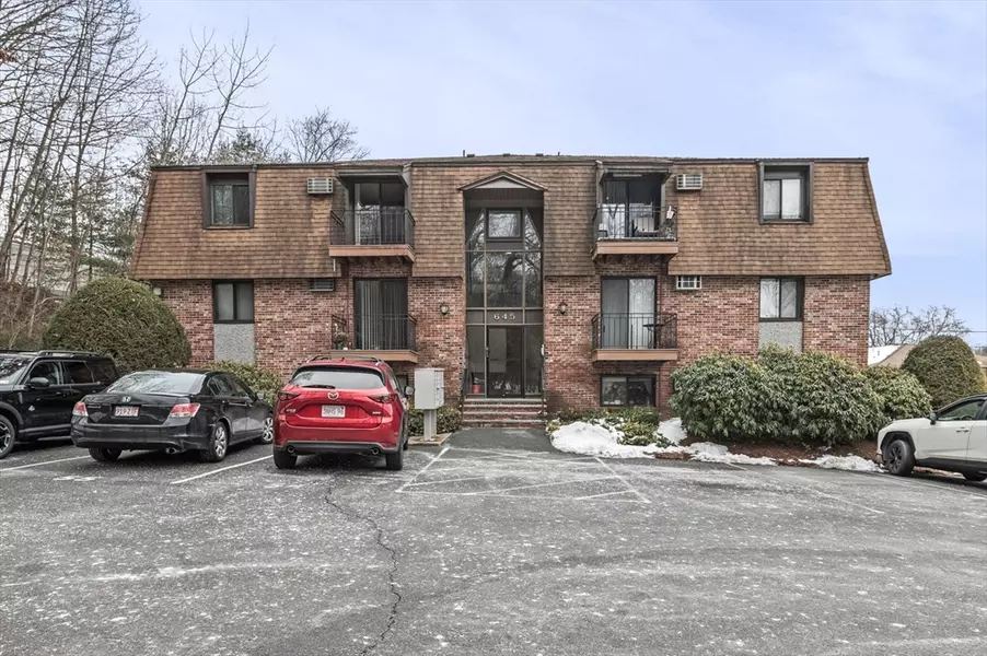 645 W Lowell Avenue #4, Haverhill, MA 01832