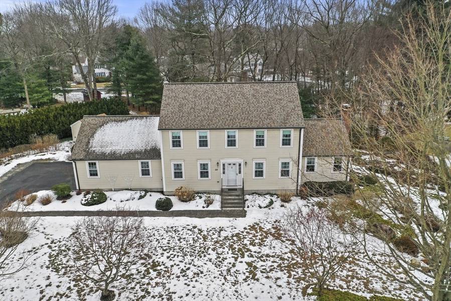 28 Wildflower Drive, Sutton, MA 01590