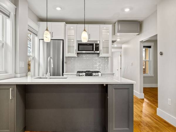 23 Howard Street #3, Cambridge, MA 02139