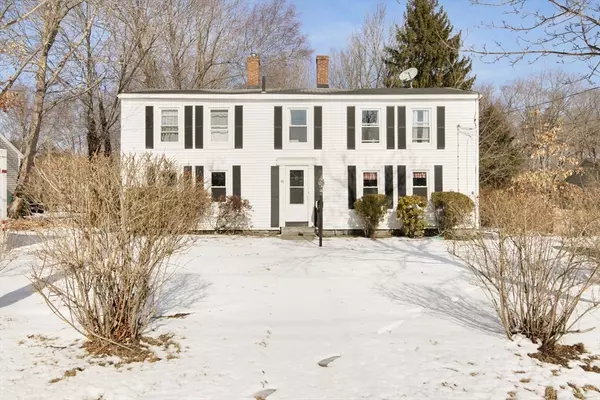 81 Lincoln St, Easton, MA 02356