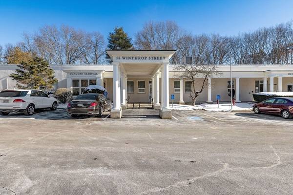 56 Winthrop St #1-1, Concord, MA 01742