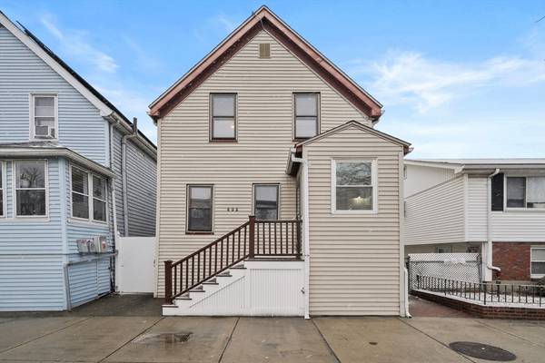 692 Bennington St, Boston, MA 02128