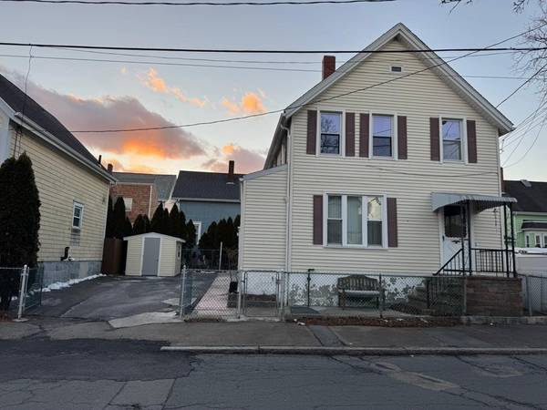 25 Cottage St #1, New Bedford, MA 02740