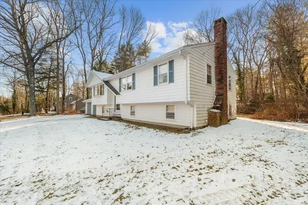 Hanover, MA 02339,149 Laurie Ln