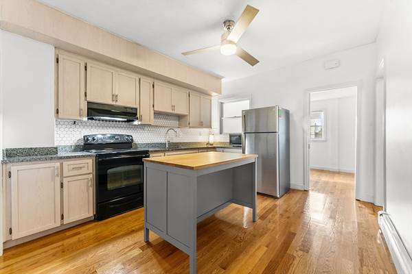 281 Chelsea #2, Boston, MA 02128