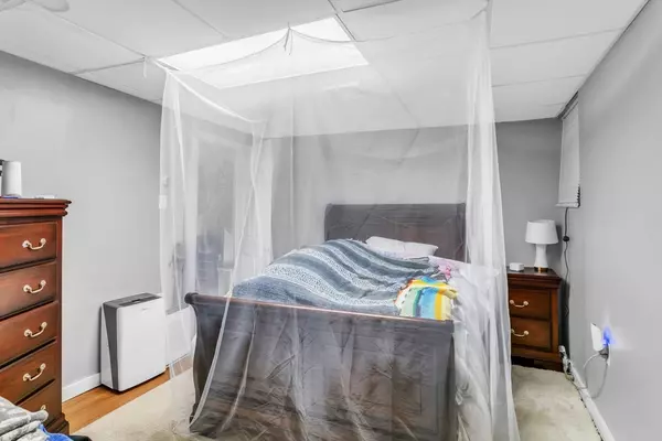 Worcester, MA 01604,194 Hamilton St