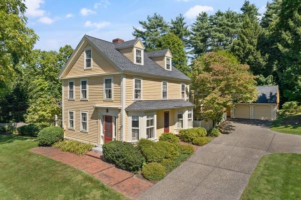 520 Dutton Rd, Sudbury, MA 01776