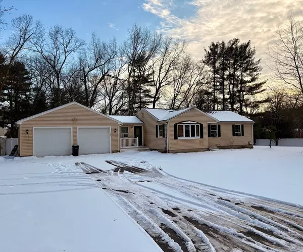 587 Maple Road, Longmeadow, MA 01106