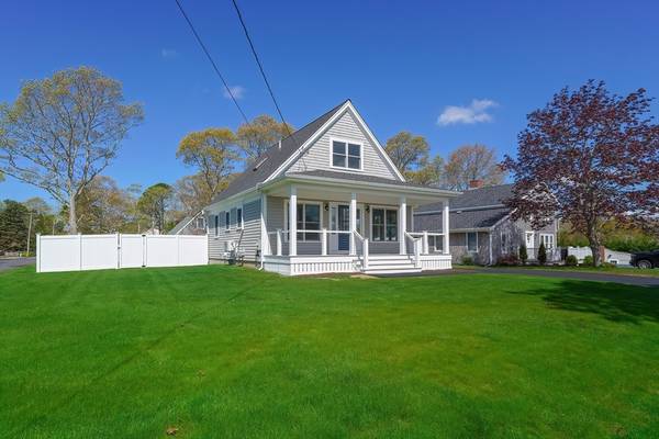 245 Edgewater Drive East, Falmouth, MA 02536