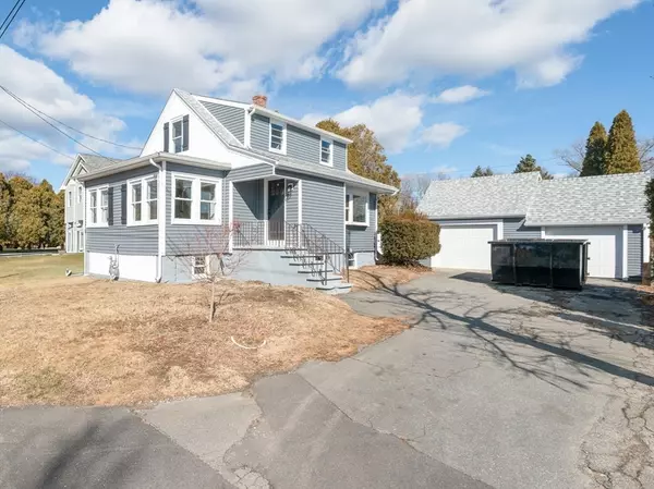 71 Akin St, Fairhaven, MA 02719