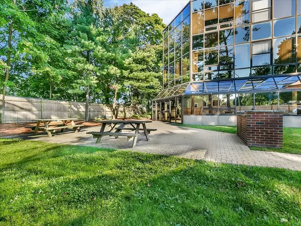 Beverly, MA 01915,40 Heather Street #310