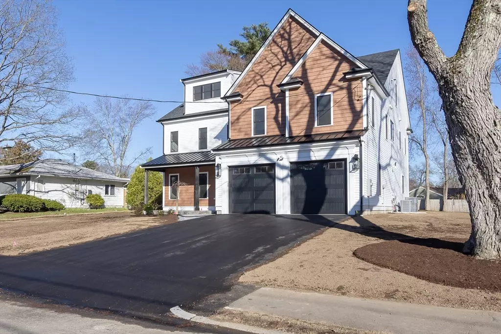 Natick, MA 01760,8 Greenleaf Road