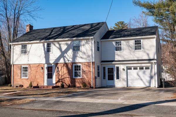 16 Roseland Ter, Longmeadow, MA 01106