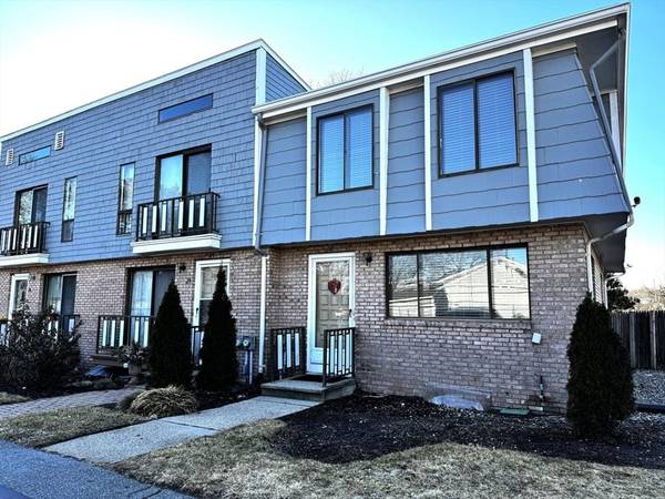 329 W Main St #30, Barnstable, MA 02601