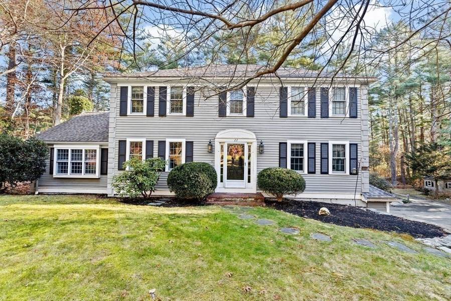 22 Orchard Ln, Duxbury, MA 02332