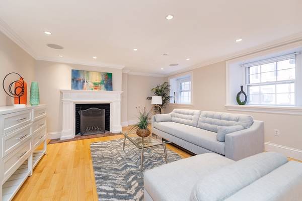 20 Hancock St #1, Boston, MA 02114