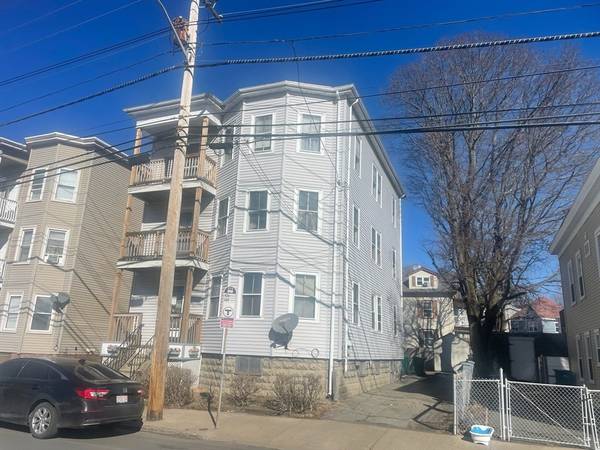 753 Summer St, Lynn, MA 01905