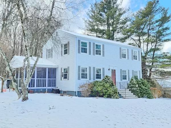 18 Mountain View Dr, Westborough, MA 01581