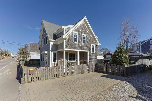 9 Bradford Street, Provincetown, MA 02657