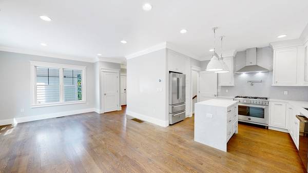 101 Sumner Road #2, Brookline, MA 02445