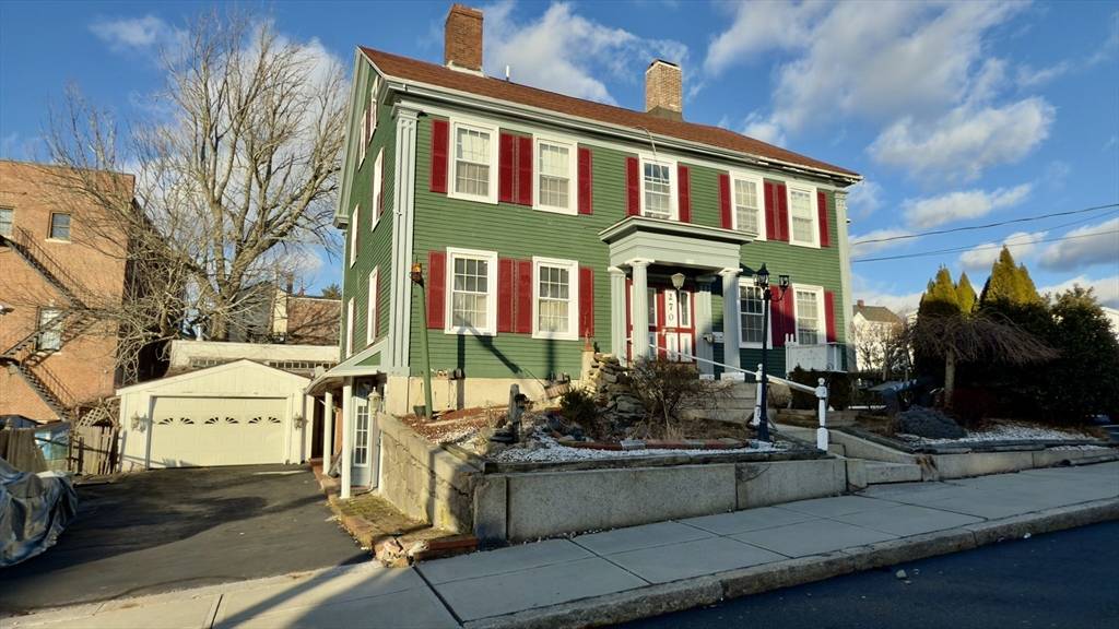 270 Bank St, Fall River, MA 02720