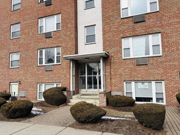 190 Mount Auburn Street #3-2, Watertown, MA 02472