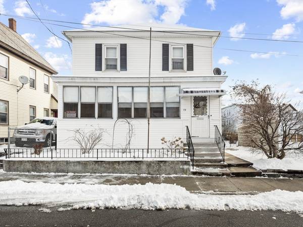 79 Exeter St, Lowell, MA 01850